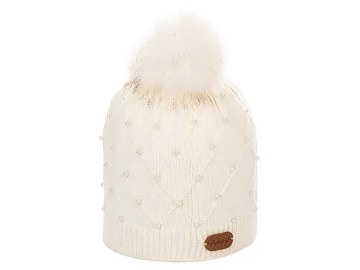 Čepice s perličkami