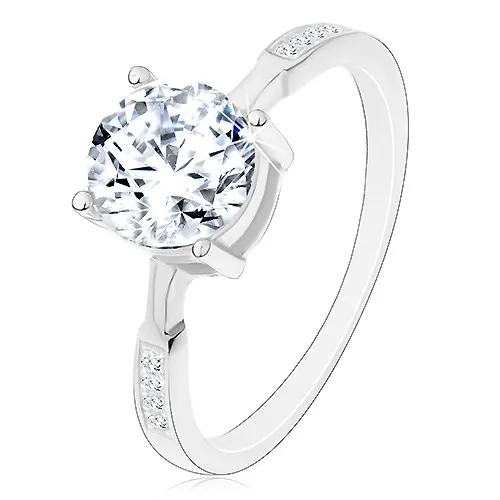 Stříbrný prsten 925, kulatý zirkon čiré barvy, zirkonky na ramenech - Velikost: 55