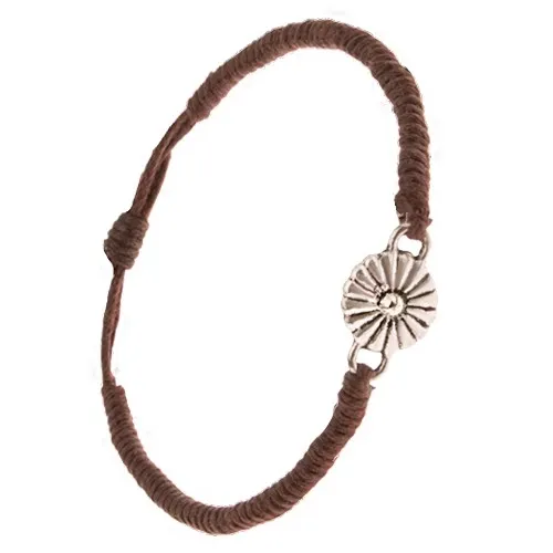 Náramek ze šňůrek - čokoládově hnědý, hustě spletený, kopretina