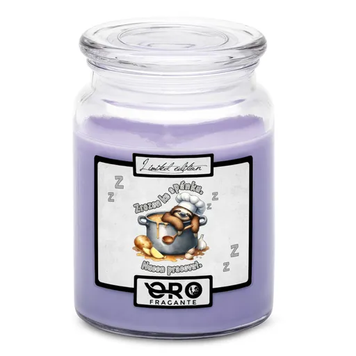 Svíčka Zrozen ke spánku – kuchař (Vůně svíčky: Levandule)