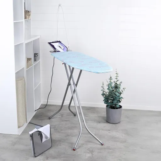 Haushalt international Žehlící prkno s elektrickou zásuvkou