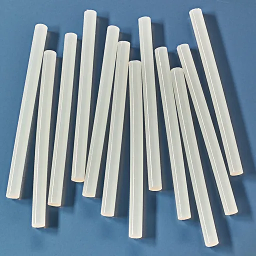 12 náplní do lepicí pistole