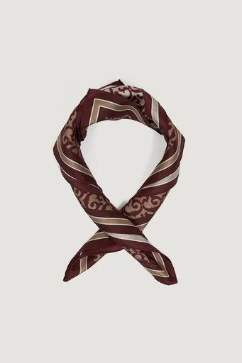 ŠÁTEK GANT G PRINT SILK SCARF PLUM WINE