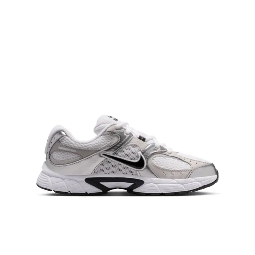 Nike V5 RNR Big Kids Shoes 38,5