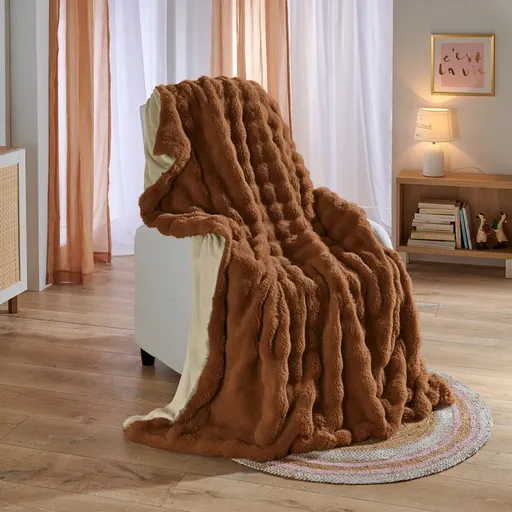 Deka z umělé kožešiny