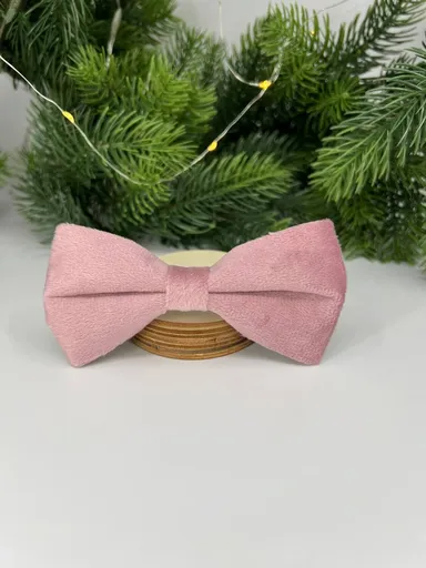 Vsepropejska Charm semišový motýlek pro psa na obojek Barva: Růžová, Rozměr (cm): 5x11 cm