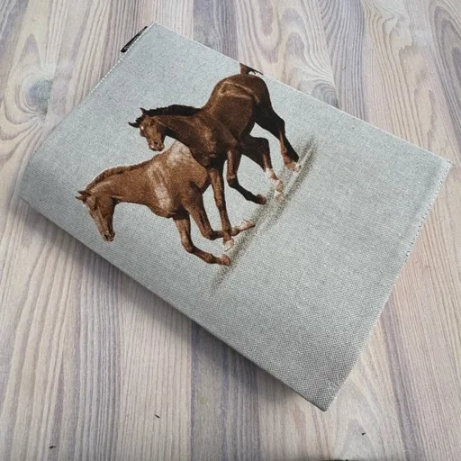 Obal na knihu - Koně 3 (L)