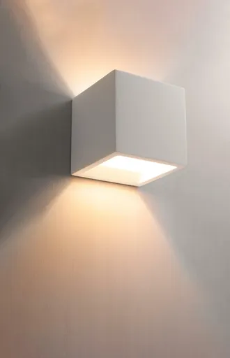 CENTURY JESSY nástěnné sádrové svítidlo 115x115x115mm bílá