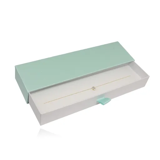 Zelená papírová krabička na náramek, vysouvací vnitřek s bílou poduškou