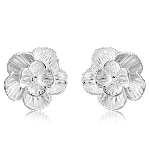 Náušnice z 925 stříbra - rozkvetlý květ, struktura na okvětních lístcích, puzetky