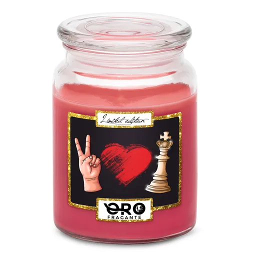 Svíčka Love Chess (Vůně svíčky: Višně v čokoládě)