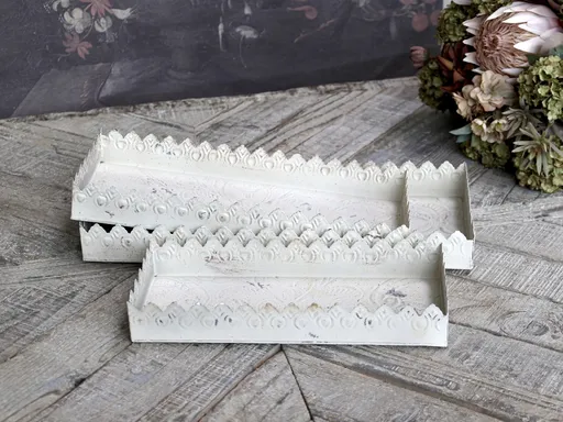 Set 3ks krémový antik kovový podnos s patinou Flowre - 40*18*5cm Chic Antique