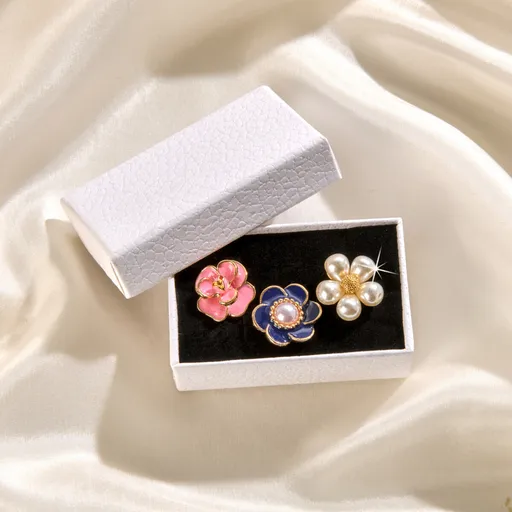 3 spony do výstřihu Květina