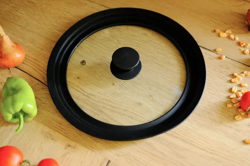 Univerzální silikonová poklice, průměr 24/26/28 cm