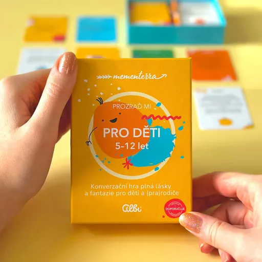 Prozraď mi - karetní hra