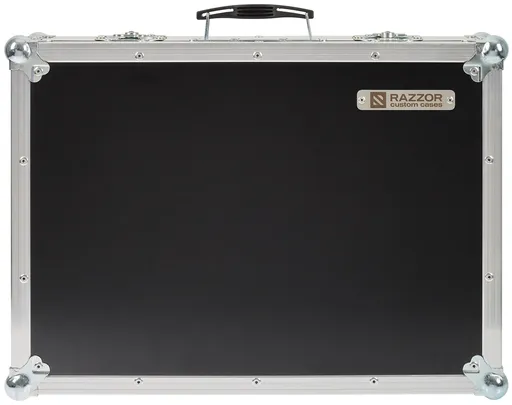 Razzor Cases Pedalboard 560x350