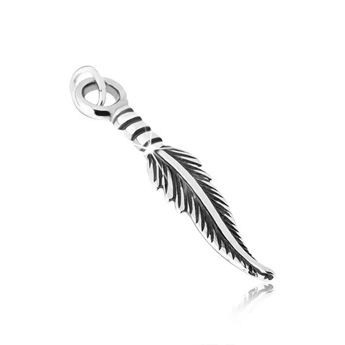 Lesklý přívěsek ze stříbra 925, podlouhlé pírko, jemně patinované