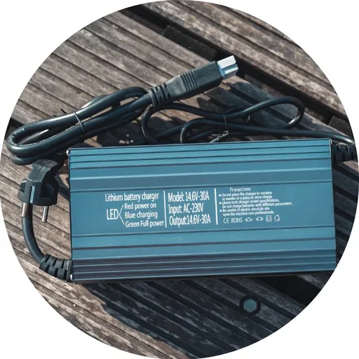 Voltacase nabíječka 12v 30a