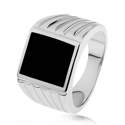 Stříbrný prsten 925, ramena se zářezy, černý glazovaný obdélník - Velikost: 53